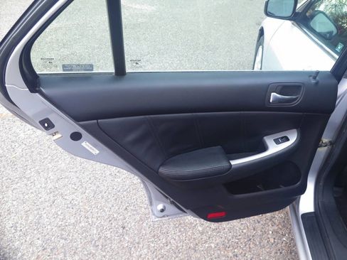 Used 2003 Honda Accord EX image 24