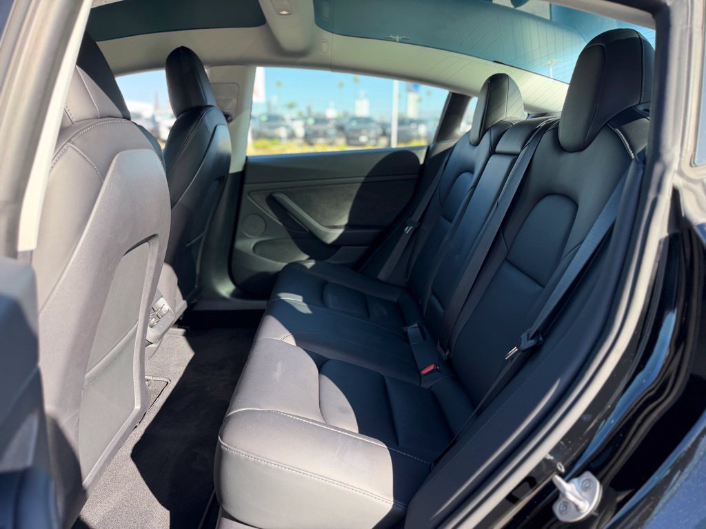 Used 2022 Tesla Model 3 RWD image 4