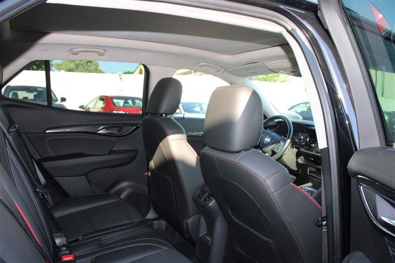 Used 2022 Buick Envision Essence w/ Sport Touring Package FWD image 10
