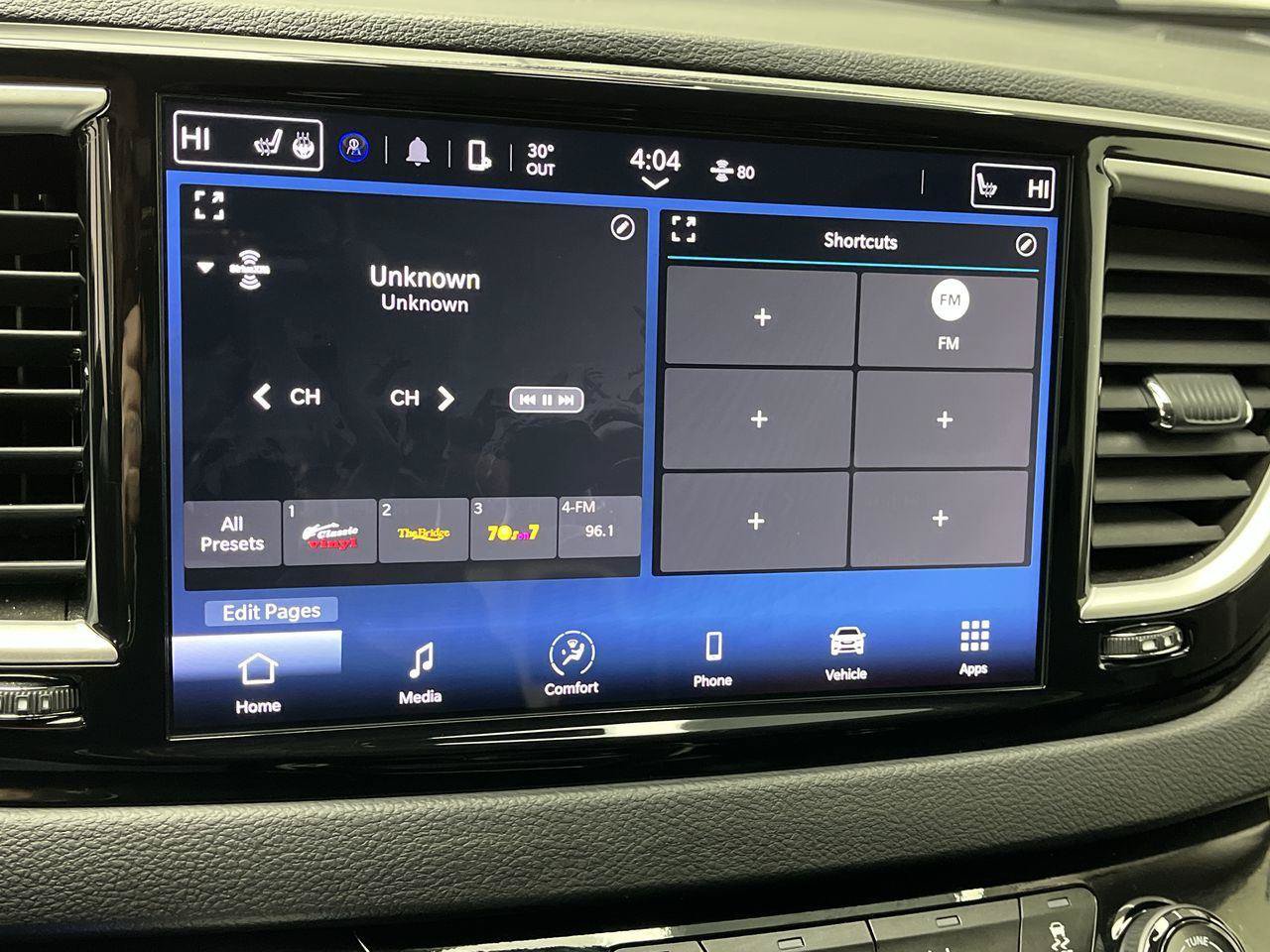 Used 2024 Chrysler Pacifica Touring-L FWD image 18