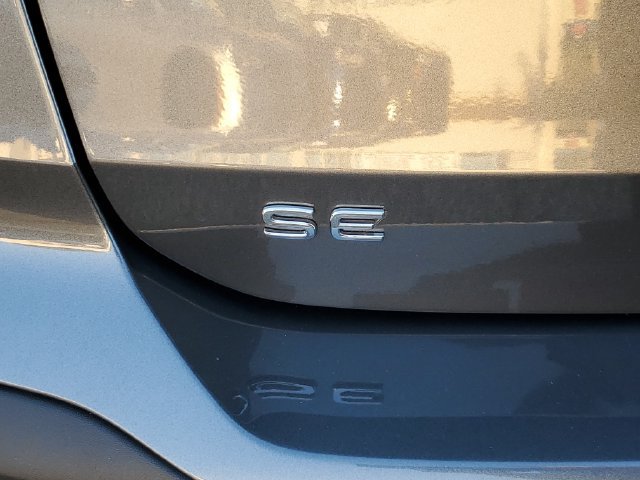 Certified 2026 Volkswagen Taos SE FWD image 13
