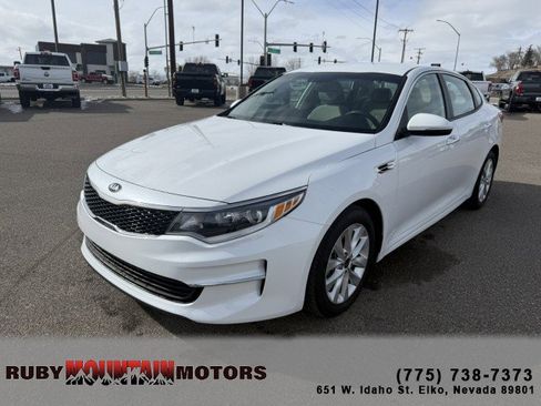 Used 2018 Kia Optima LX w/ 17" Alloy Wheels Package image 3