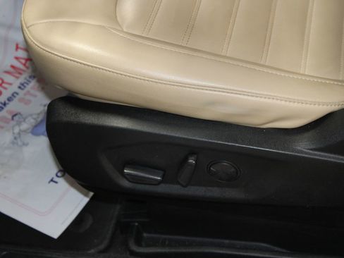 Used 2021 Ford Edge SEL FWD image 19