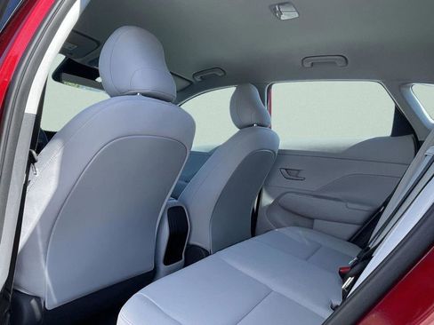 Certified 2024 Hyundai Kona SE image 15