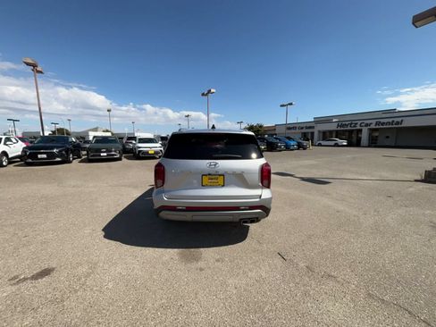 Used 2025 Hyundai Palisade SEL FWD image 12