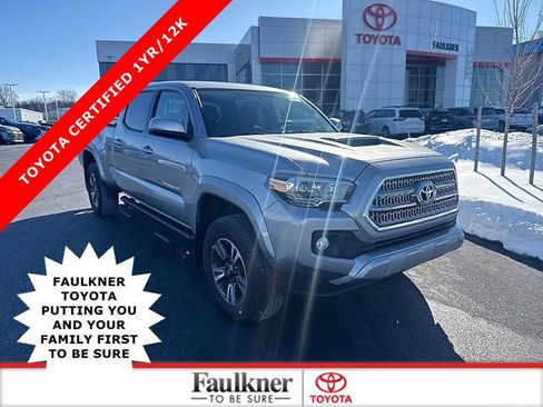 Certified 2017 Toyota Tacoma TRD Sport image 1
