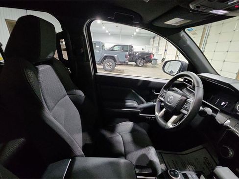 Used 2025 Toyota 4Runner SR5 image 13