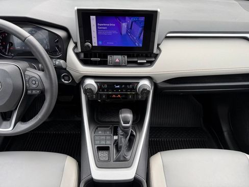 Certified 2023 Toyota RAV4 XLE Premium AWD/4WD image 21
