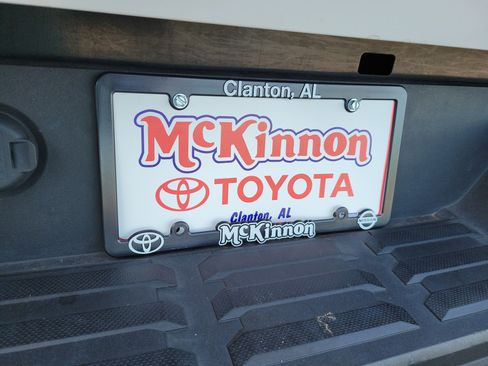 Used 2023 Toyota Tundra SR5 w/ SR5 Convenience Package AWD/4WD image 27