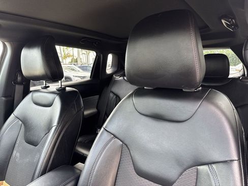 Used 2023 Jeep Compass Latitude w/ Sun and Sound Group image 43