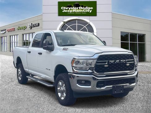 Used 2024 RAM 2500 Big Horn image 2