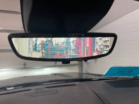 Used 2023 GMC Yukon XL Denali Ultimate image 35