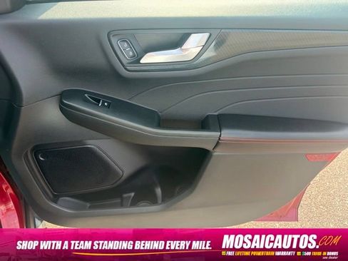 Used 2023 Ford Escape ST-Line w/ Tech Pack #1 AWD/4WD image 9
