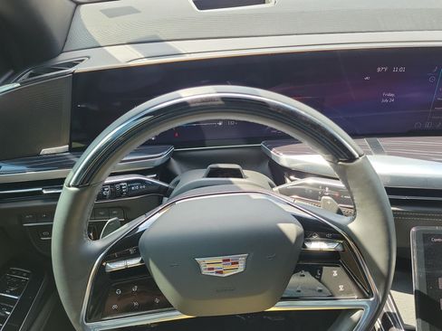 Used 2025 Cadillac Escalade Sport w/ Touring Package AWD/4WD image 23