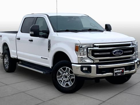 Used 2020 Ford F250 Lariat w/ Lariat Value Package AWD/4WD image 5