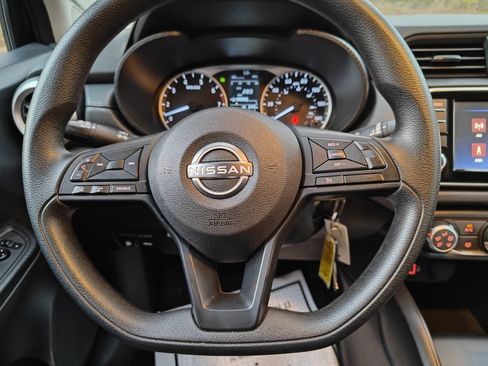 Used 2023 Nissan Versa S w/ Trunk Package image 21