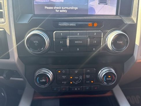 Used 2019 Ford F250 King Ranch w/ King Ranch Ultimate Package image 19