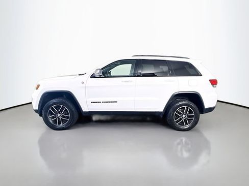 Used 2018 Jeep Grand Cherokee Trailhawk AWD/4WD image 9