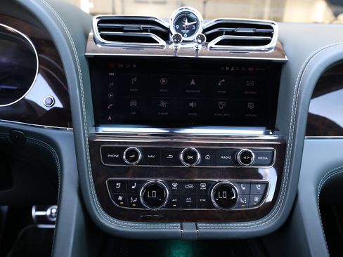 Certified 2022 Bentley Bentayga Speed AWD/4WD image 23