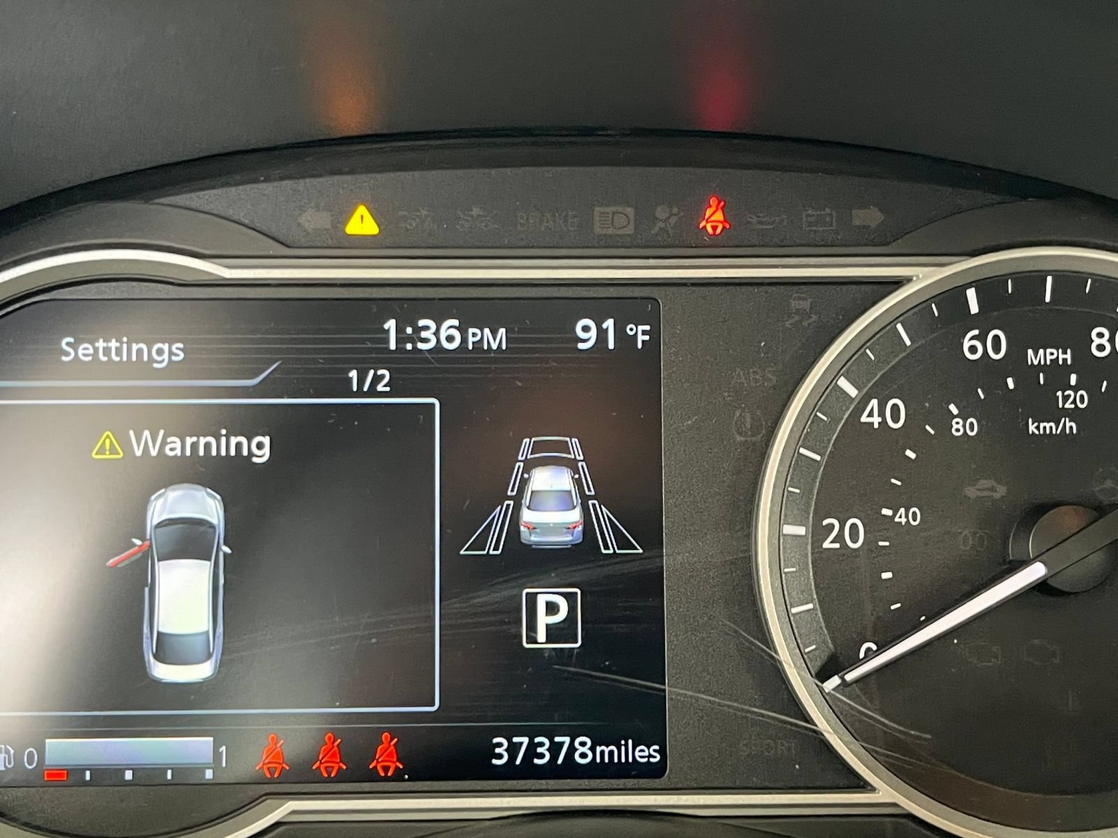Used 2025 Nissan Versa SV FWD image 37