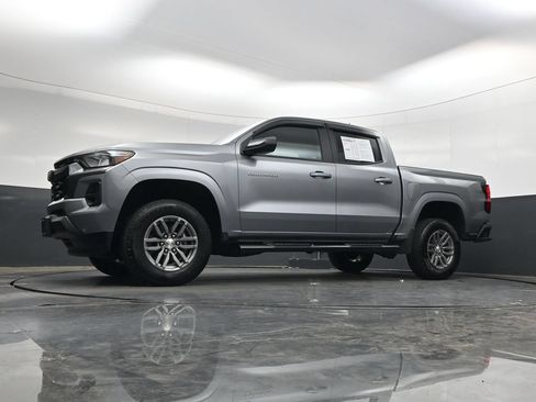Used 2024 Chevrolet Colorado LT w/ LT Convenience Package II RWD image 39