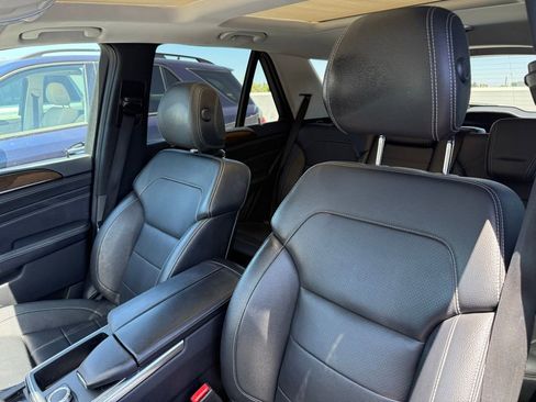 Used 2013 Mercedes-Benz ML 350 4MATIC image 3