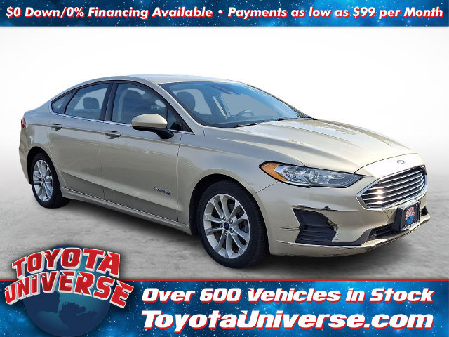 Used 2019 Ford Fusion SE FWD image 3