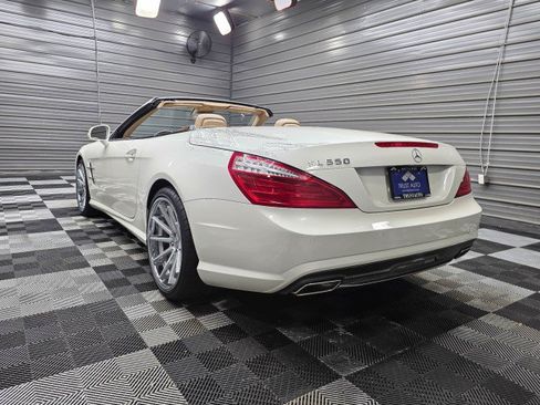 Used 2014 Mercedes-Benz SL 550 image 7