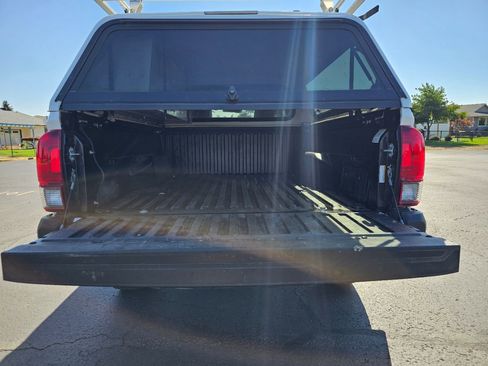 Used 2022 Toyota Tacoma SR image 23