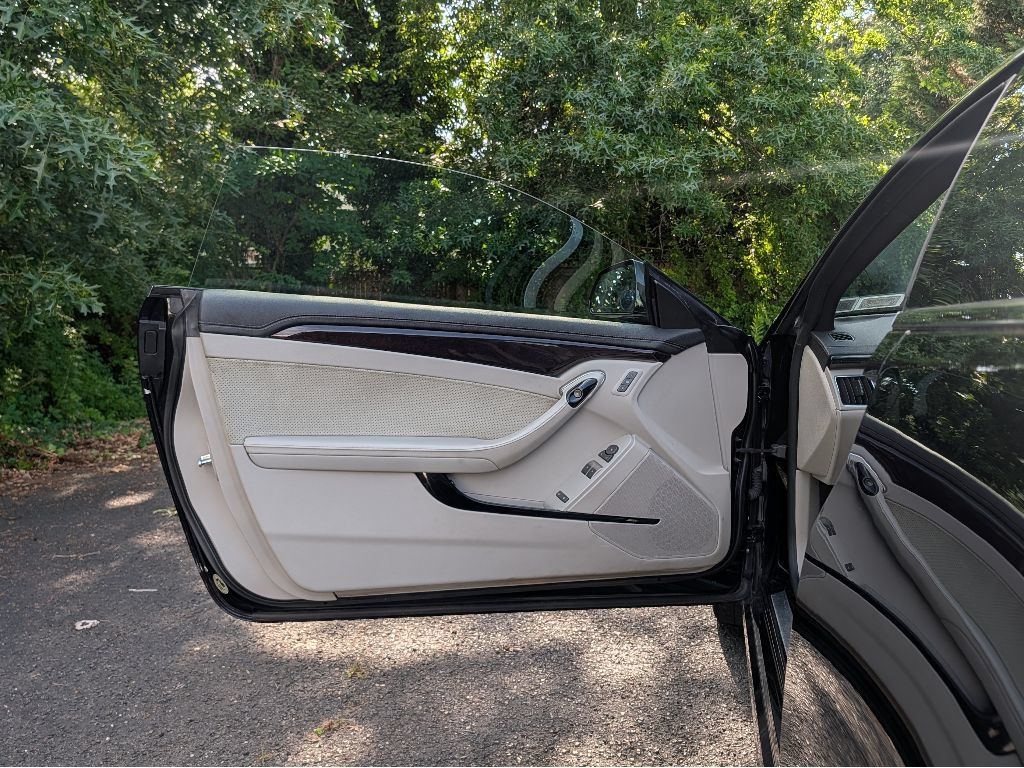 Used 2014 Cadillac CTS V w/ Wood Trim Package RWD image 10