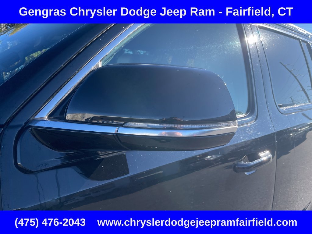 Certified 2025 Jeep Wagoneer Series II AWD/4WD image 13