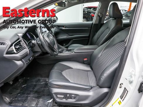 Used 2024 Toyota Camry SE image 14