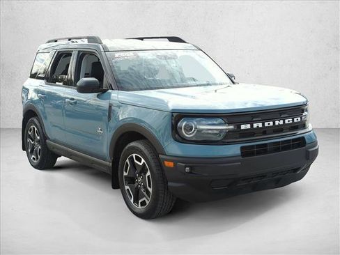 Used 2021 Ford Bronco Sport Outer Banks image 3