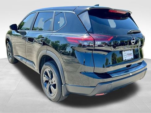 New 2026 Nissan Rogue SV w/ Cold Weather Package FWD image 8