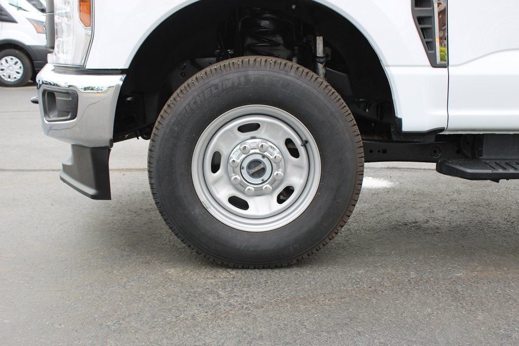 Used 2024 Ford F250 XL w/ XL Chrome Package AWD/4WD image 36