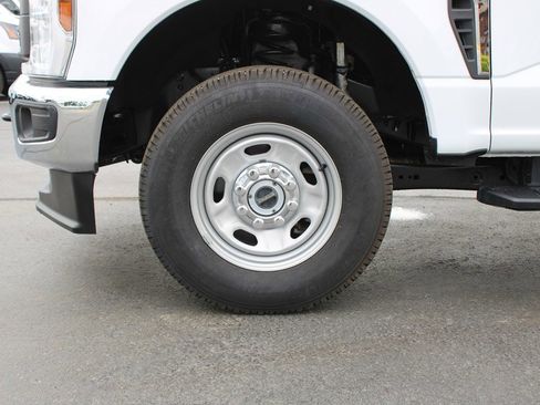 Used 2024 Ford F250 XL w/ XL Chrome Package AWD/4WD image 36