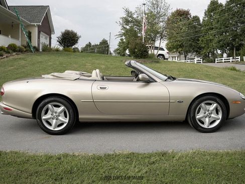 Used 1999 Jaguar XK8 Convertible image 9