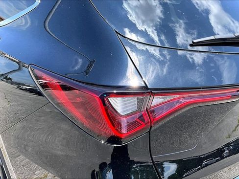Used 2025 Acura MDX SH-AWD w/ Technology Package image 40