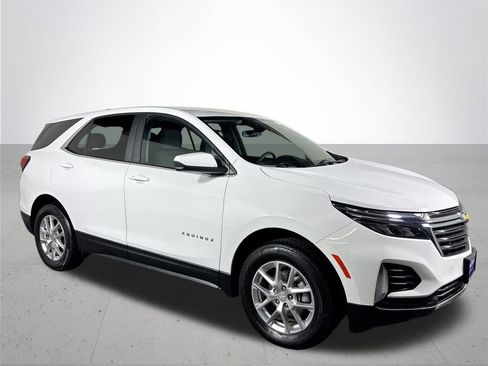 Used 2023 Chevrolet Equinox LT image 4