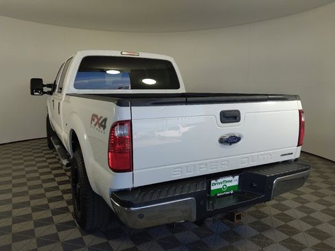 Used 2015 Ford F250 XLT w/ XLT Value Package AWD/4WD image 5