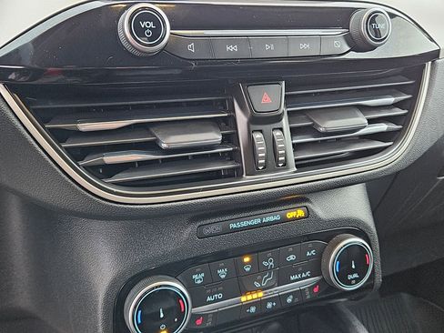 Used 2022 Ford Escape SEL image 27