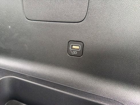 Used 2023 Kia Sorento SX image 36