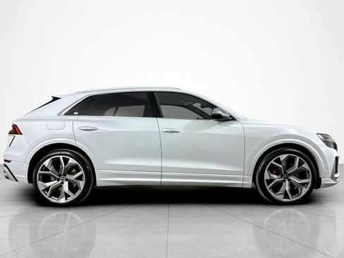 Used 2022 Audi RS Q8 w/ Luxury Package AWD/4WD image 6