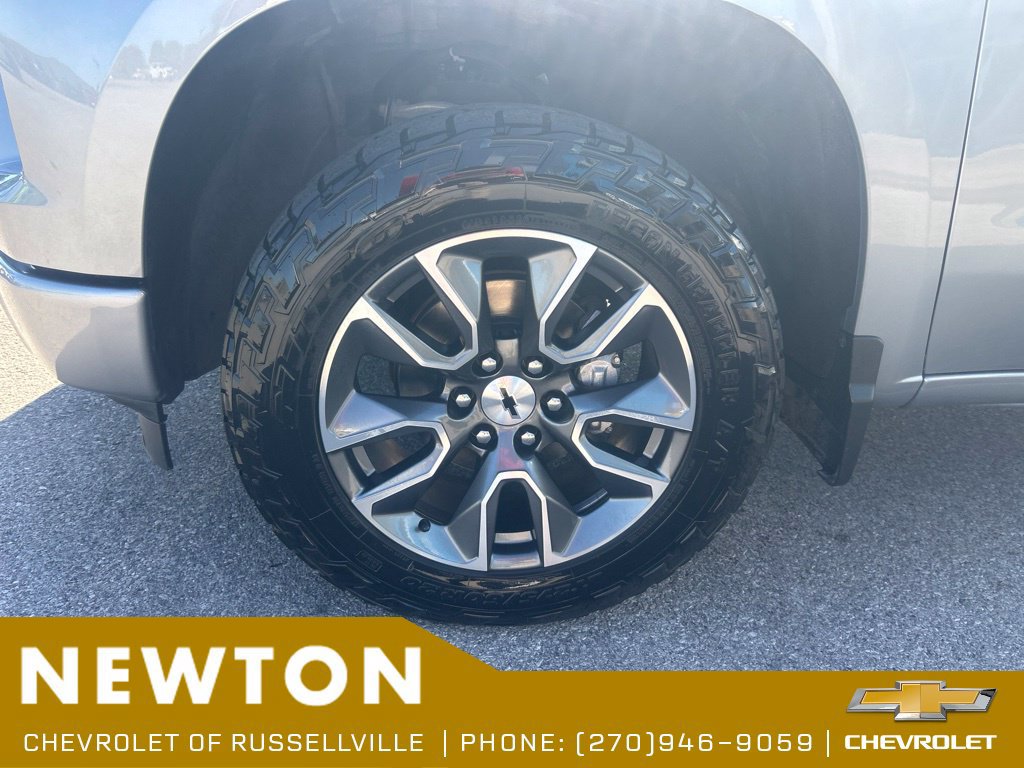 Used 2025 Chevrolet Silverado 1500 RST w/ RST All Star Premium Package AWD/4WD image 45