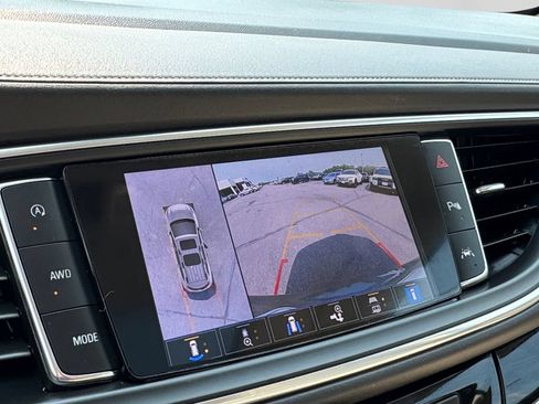 Used 2023 Buick Enclave Avenir w/ Avenir Technology Package AWD/4WD image 37