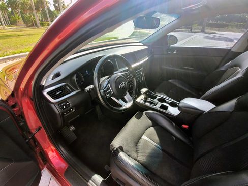 Used 2020 Kia Optima S FWD image 5