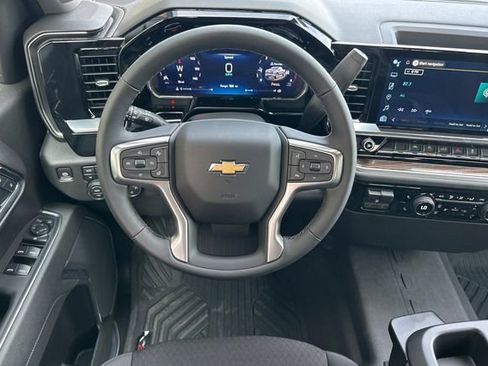 New 2026 Chevrolet Silverado 1500 LT w/ Z71 Off-Road Package image 19