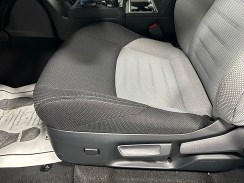 Used 2025 Toyota 4Runner TRD Off-Road image 13