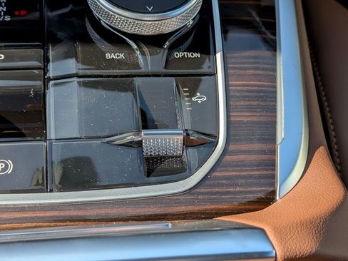 New 2026 BMW X7 xDrive40i image 24