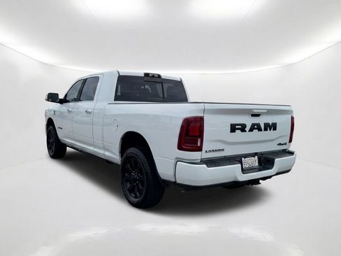 Used 2025 RAM 2500 Laramie AWD/4WD image 8